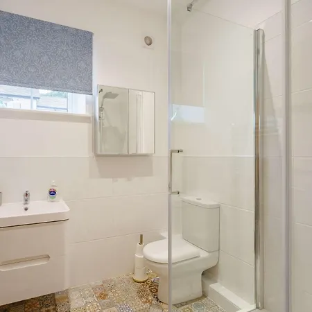 Tatil Evi 2 Bed In Askam-in-furness Oc-88651 *